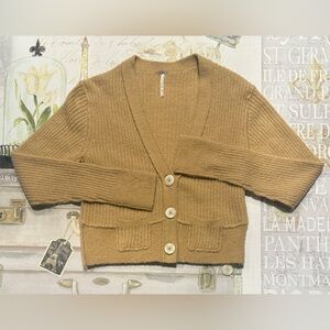 Free People Tan Perfect Cardigan, V-neck, button, Plush, Ribbed Size XS